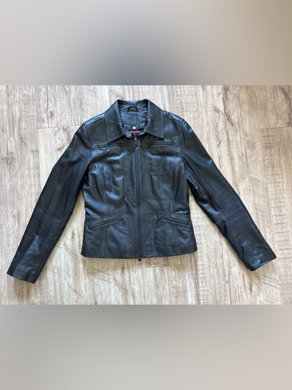 Danier buttery soft Black 100% Leather Zip-Front Women's Jacket timeless luxury